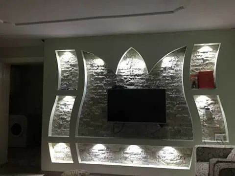 LED ışıklı TV ünitesi arkası alçıpan