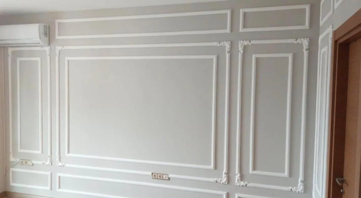 tv ünitesi arkası duvar çıtalama